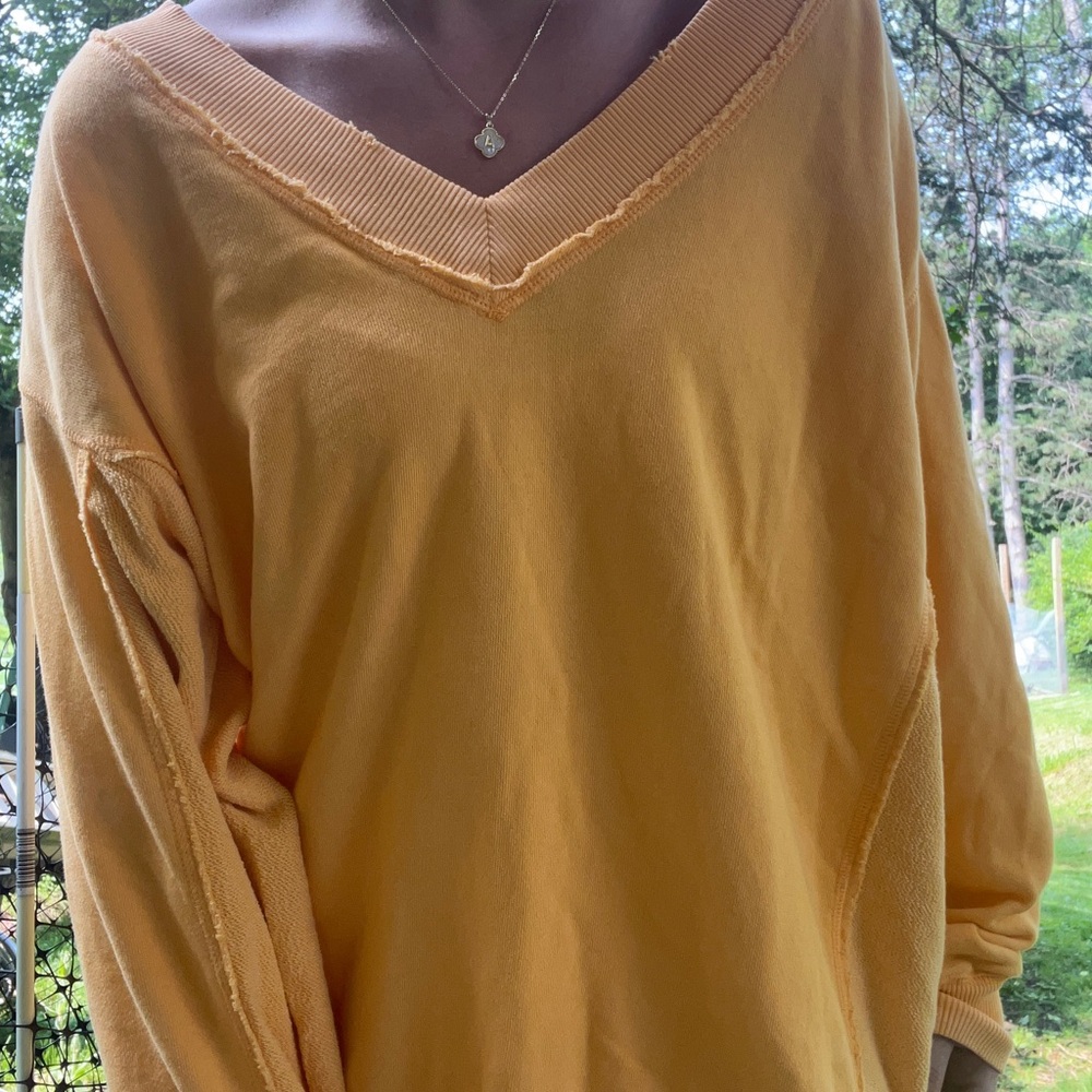 Aerie Light Yellow Knit Sweater